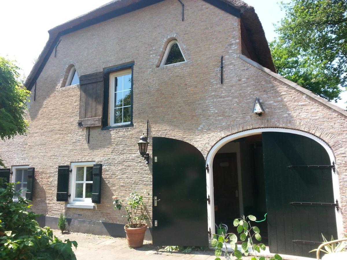 B & B De Pimpelmees 's-Gravenmoer Eksteriør billede